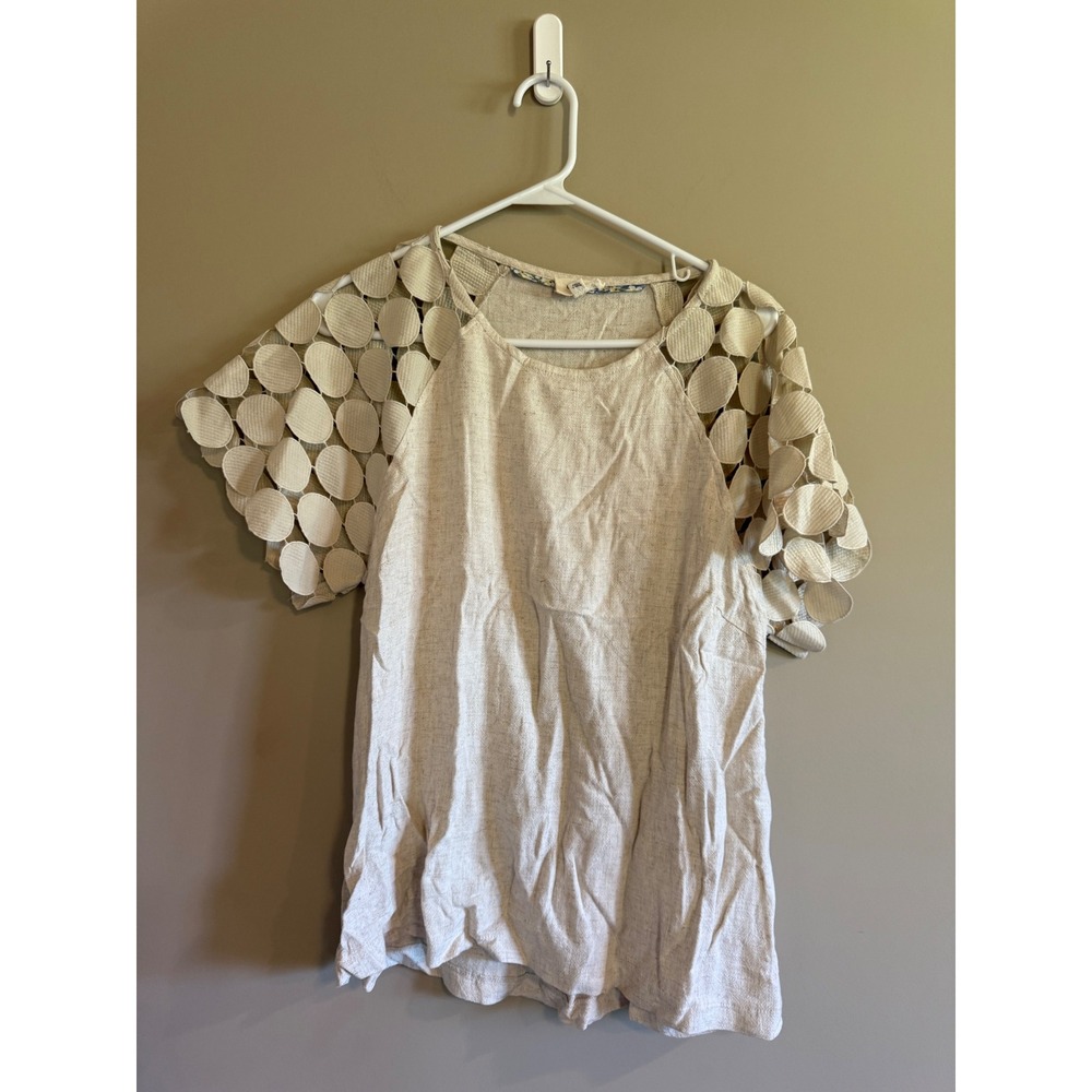 Umgee USA Oatmeal Beige Linen Blend Crochet Circle Cutout Sleeve Blouse Top M
